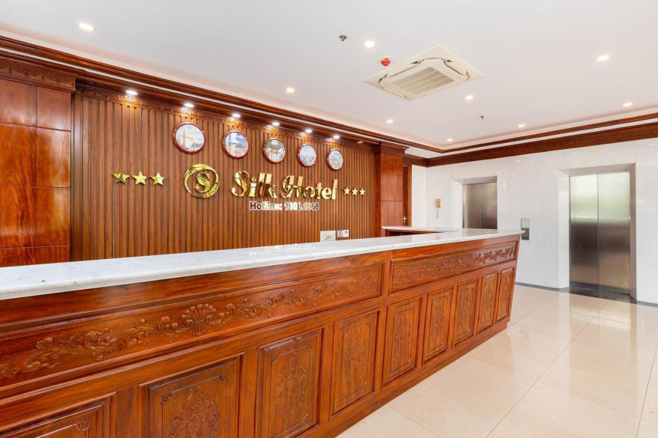 Silk Hong Ha Airport Hotel Ho Chi Minh City Exterior photo