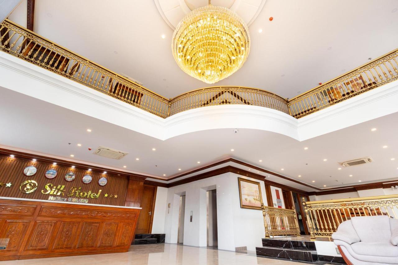 Silk Hong Ha Airport Hotel Ho Chi Minh City Exterior photo