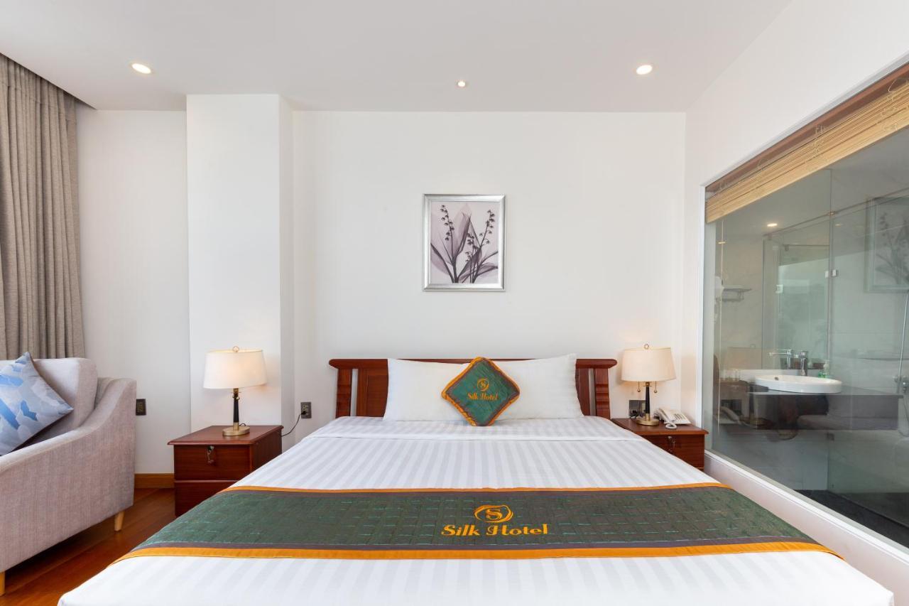Silk Hong Ha Airport Hotel Ho Chi Minh City Exterior photo