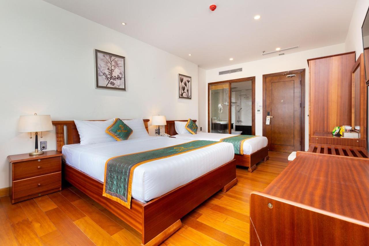 Silk Hong Ha Airport Hotel Ho Chi Minh City Exterior photo